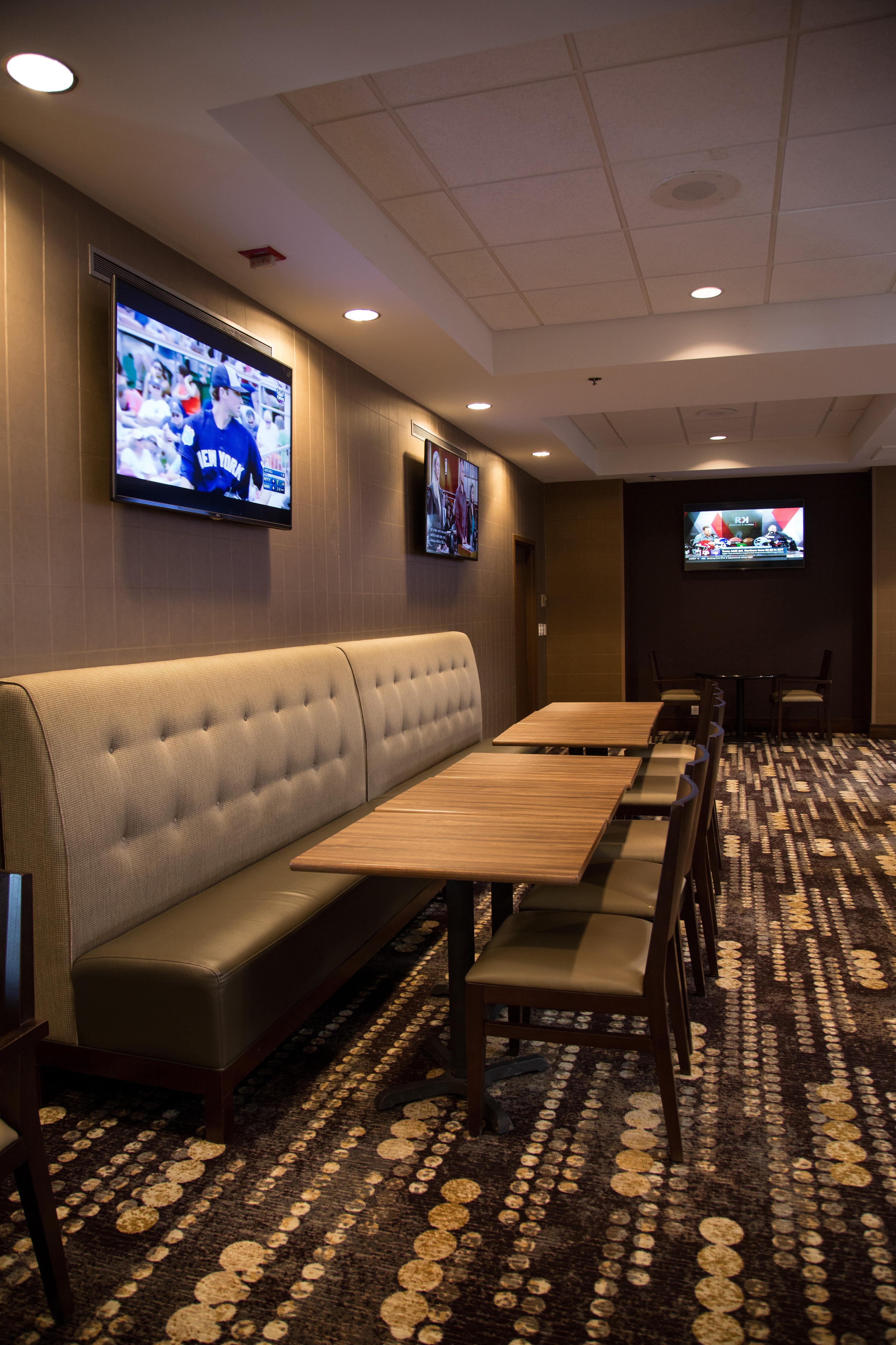 Doubletree By Hilton Rapid City Downtown Convention Center Zewnętrze zdjęcie
