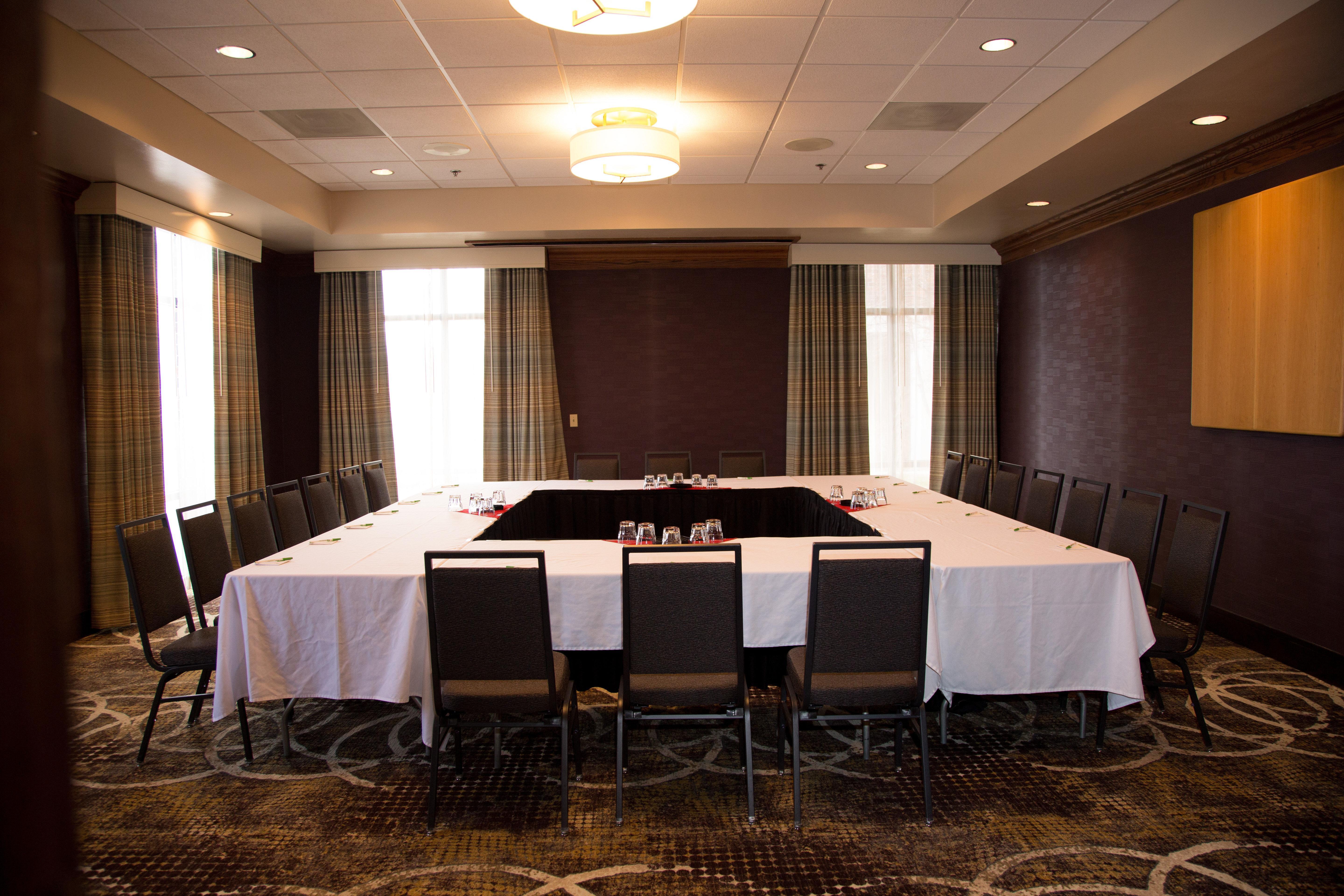 Doubletree By Hilton Rapid City Downtown Convention Center Zewnętrze zdjęcie